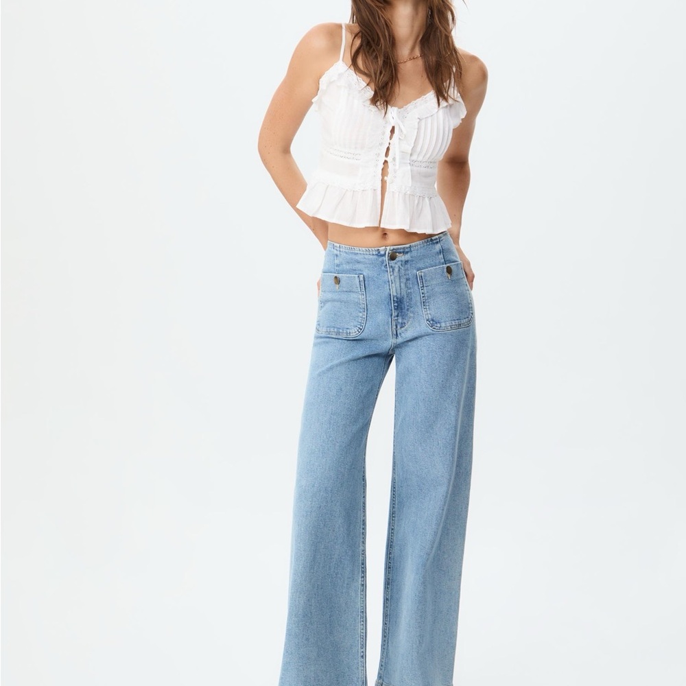Stradivarius D77 Light Blue Flare Jeans